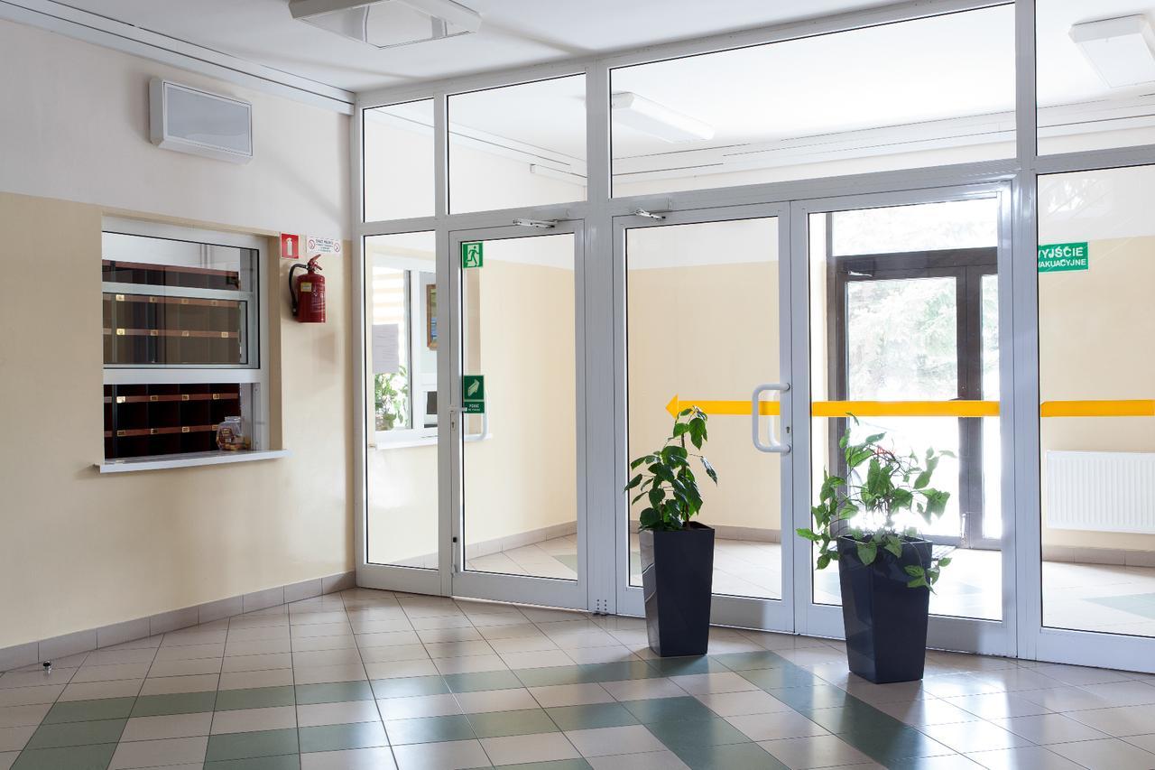 Dom Studenta Nr 1 Ans W Koninie Hostel Konin  Ngoại thất bức ảnh